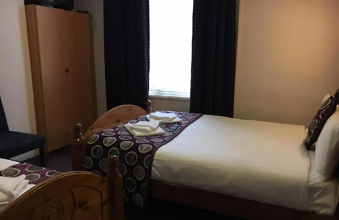 Avondale Guesthouse-1