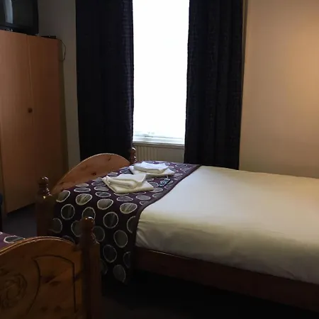 Avondale Guesthouse-3